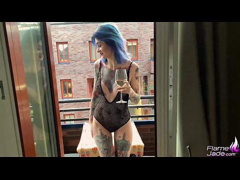 ❤️ Духтари азиме, ки бо гулӯла мемакад ва дар зери осмони кушод бо ҳавас мемакад ️❌ Порнои мақъад дар tg.tube-sexer.ru ❌️